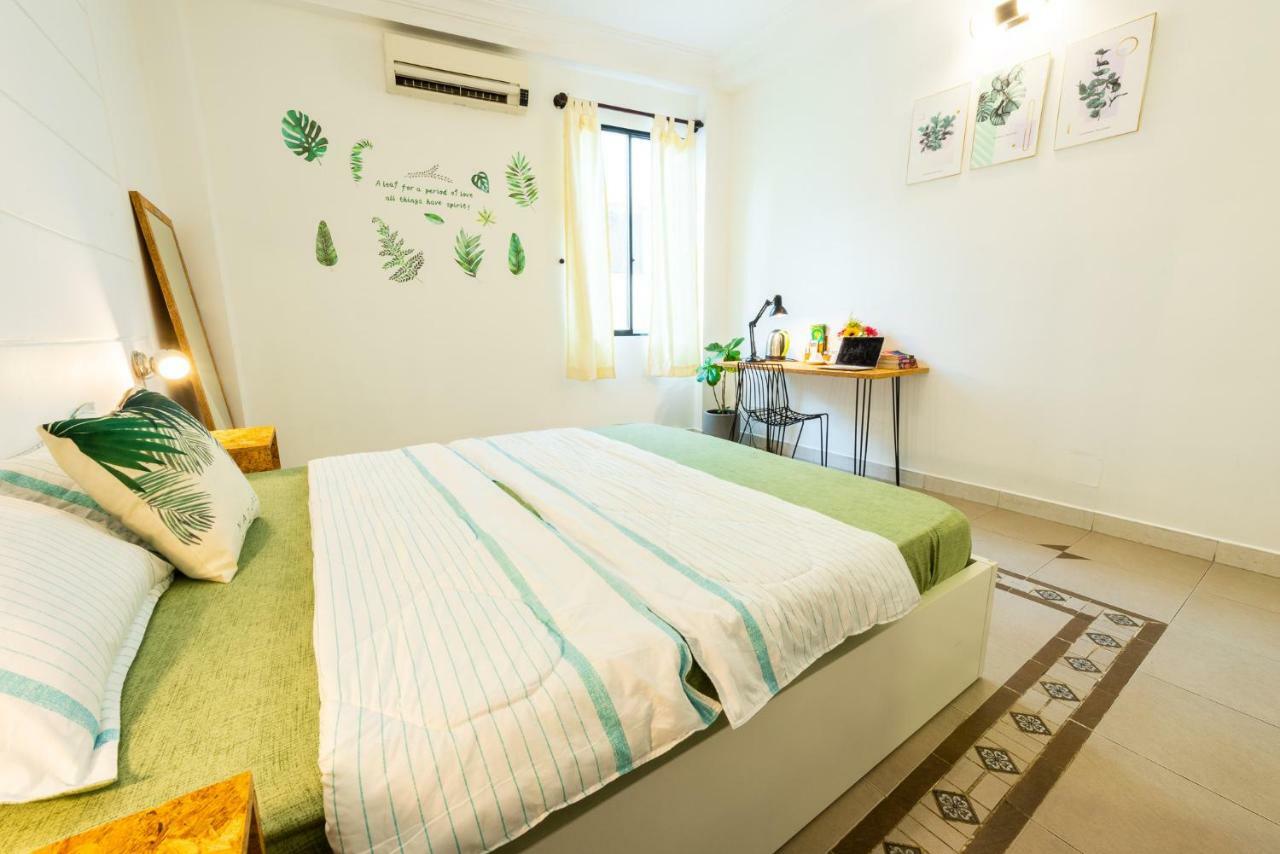 הו צ'י מין סיטי The Art - Vitamin Smiles Hostel מראה חיצוני תמונה