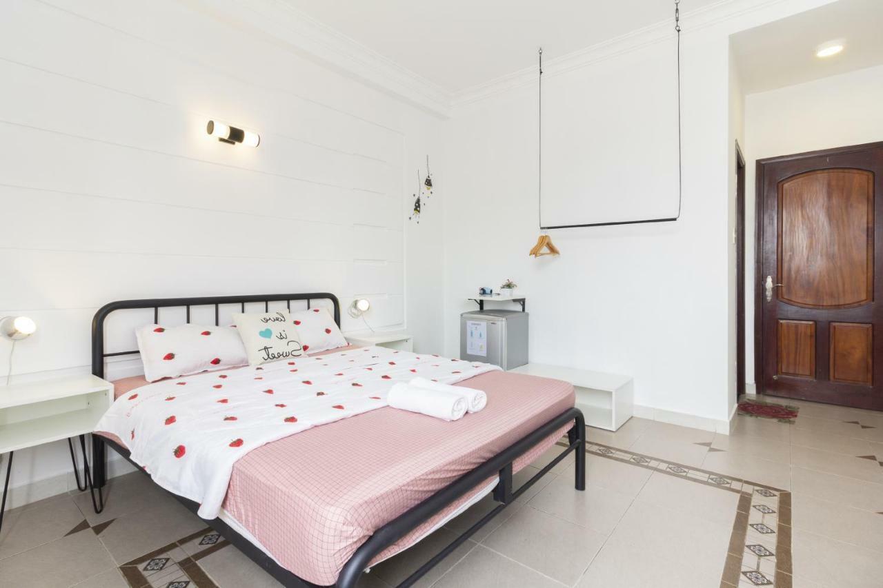 הו צ'י מין סיטי The Art - Vitamin Smiles Hostel מראה חיצוני תמונה
