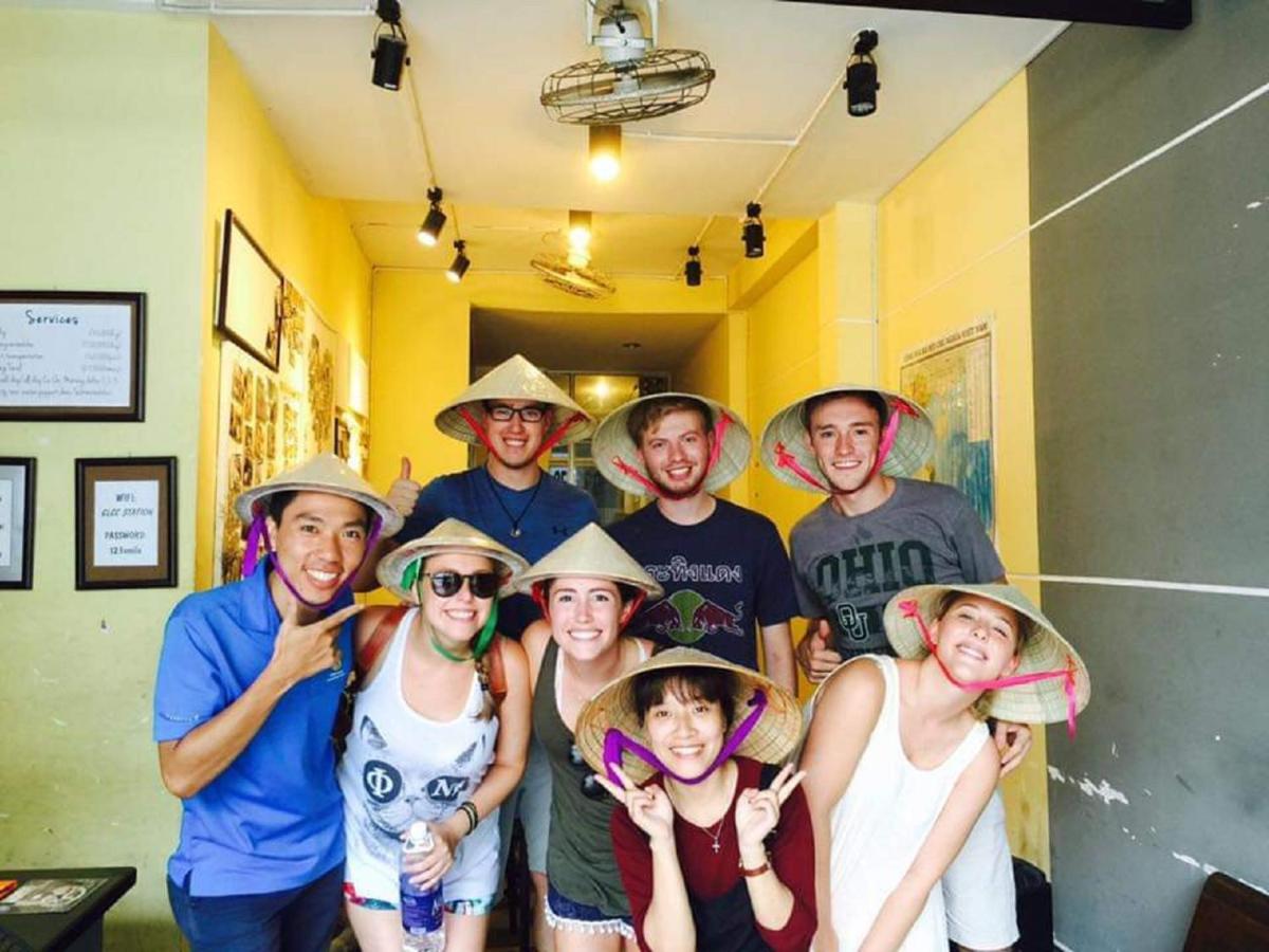 הו צ'י מין סיטי The Art - Vitamin Smiles Hostel מראה חיצוני תמונה